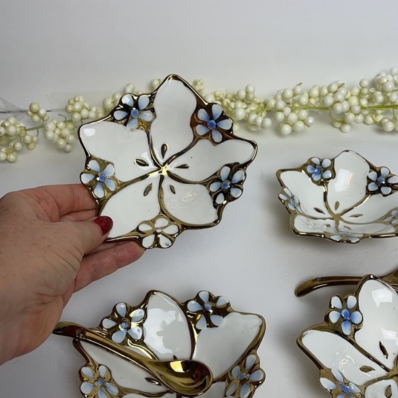 Dream Collection Dessert/Appetizer Oyster Dish with Spoons Set 6 - Picture 6 of 16